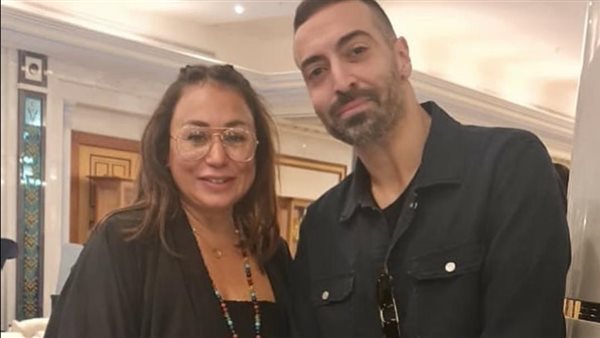 إنجي علي ورئيس مهرجان