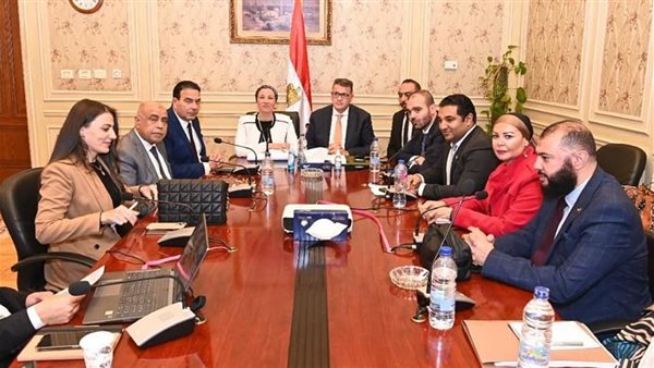 وزيرة البيئة 