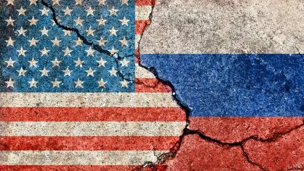 علم أمريكا وروسيا