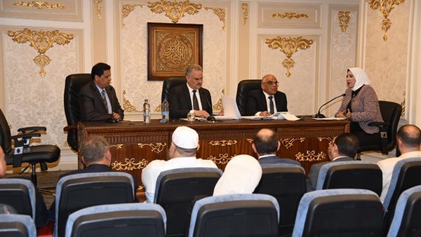 لجنة الاقتراحات والشكاوي