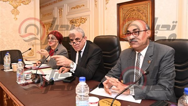 لجنة القوى العاملة