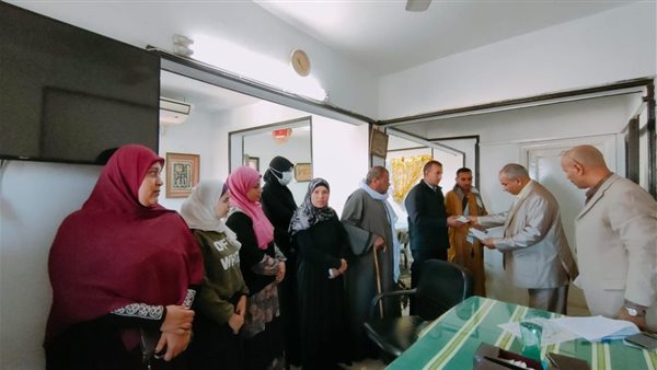 صرف منح رعاية إجتماعية