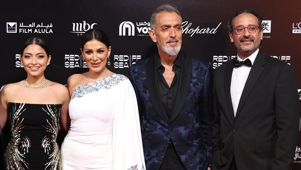 أبطال فيلم كاملة