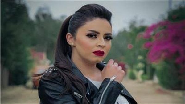 ياسمين نيازي 