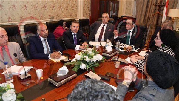  لجنة النقل والمواصلات