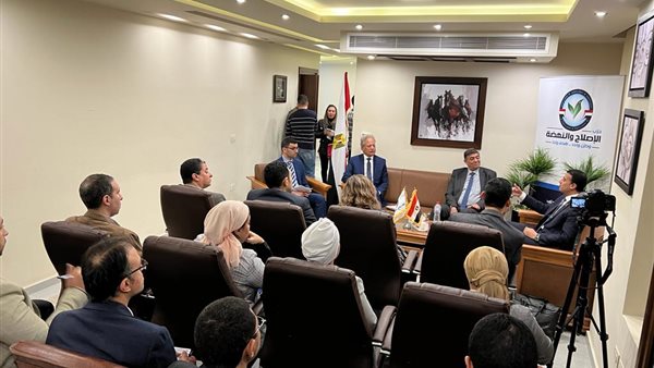 جلسة نقاشية 