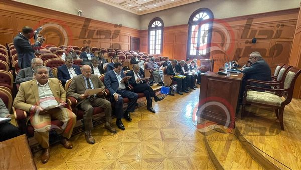 لجنة الإسكان والإدارة