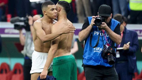 مبابي وحكيمي 