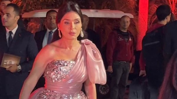 الراقصة دينا