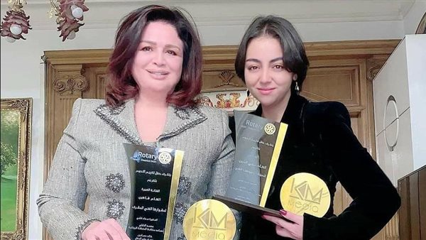 إلهام شاهين - إلهام