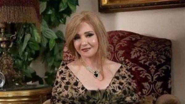 شقيقة نهال عنبر _