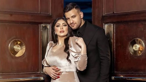 مسلم وزوجته مي البغدادي