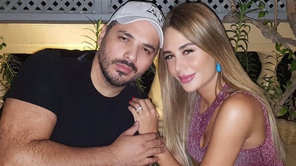 رامي عياش وزوجته