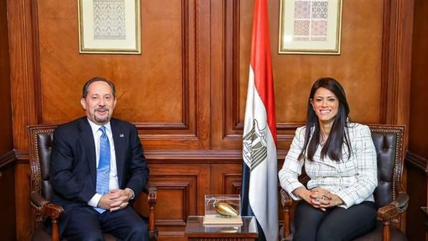 وزيرة التعاون الدولى