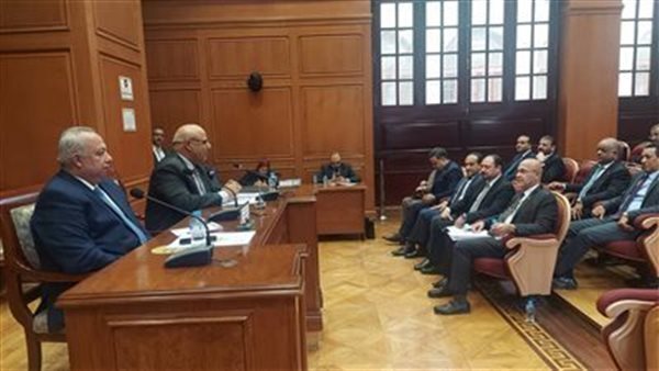 لجنة الإسكان والإدارة