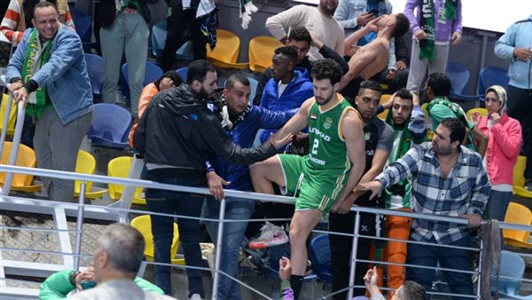 جانب من الحدث 