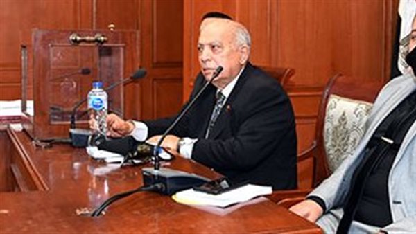 النائب مصطفى كامل