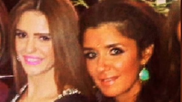 دنيا عبد العزيز وغادة