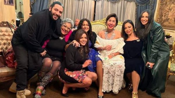 ناهد السباعي وأسرتها