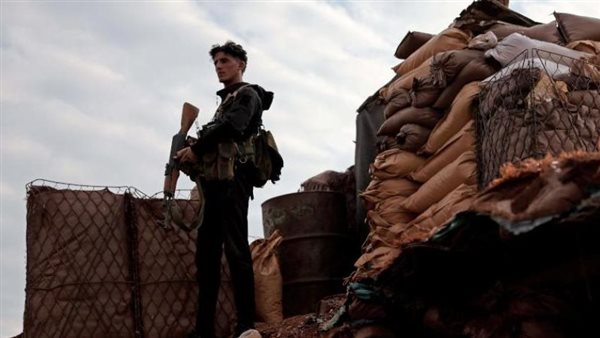 أحد العناصر الموالية