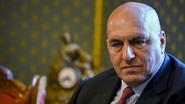 د وزير الدفاع الإيطالى