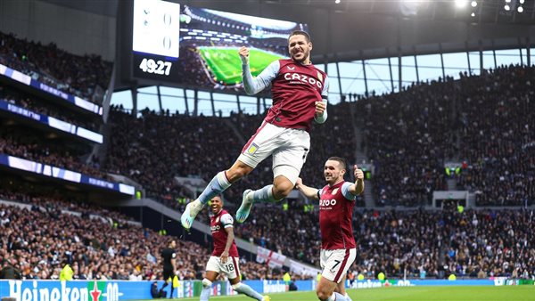 فريق أستون فيلا 