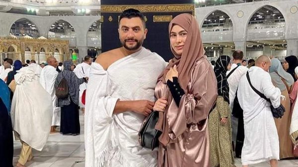 هاجر أحمد وزوجها