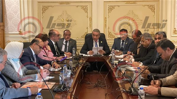  لجنة الصناعة بمجلس