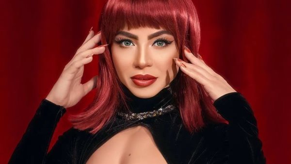 دوللي شاهين 