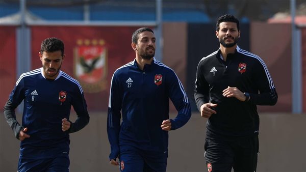 لاعبو الأهلي 