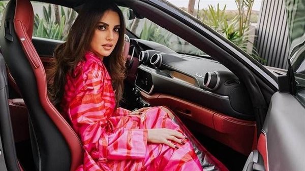 الفنانة درة