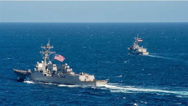 البحرية الأمريكية-