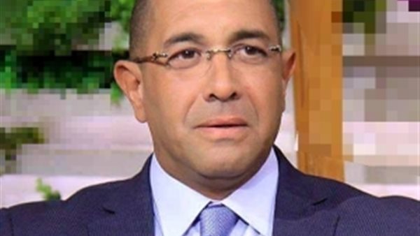 الدكتورعمرو يسري