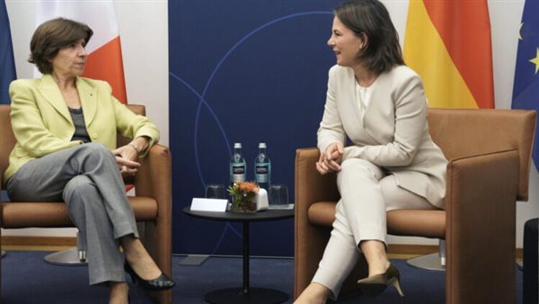 وزيرتا خارجية فرنسا