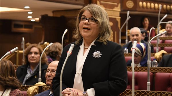  الدكتورة فيبي فوزي