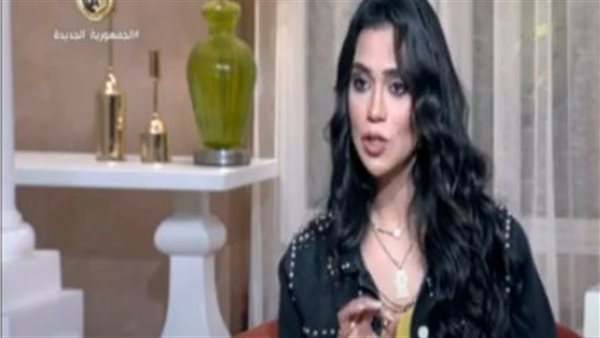  الإعلامية روان السواح