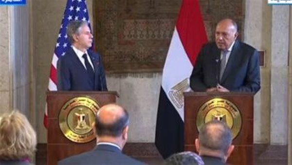 المؤتمر الحفي بين