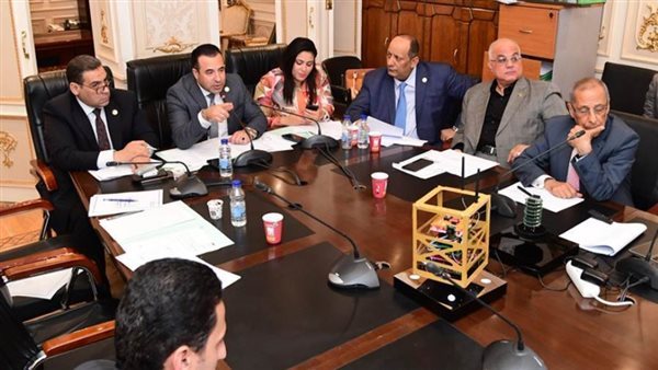  لجنة الاتصالات وتكنولوجيا