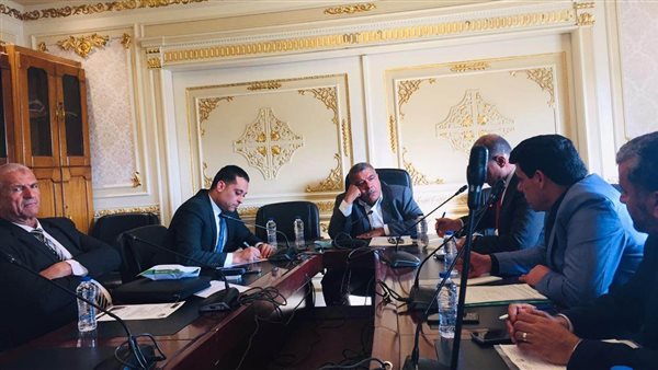  لجنة الصناعة بمجلس