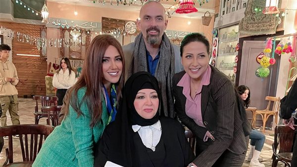 كواليس مسلسل بيت