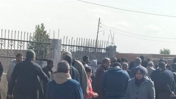 جانب من الجنازة 