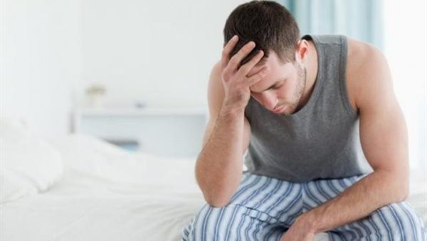 زوج أمام محكمة الأسرة