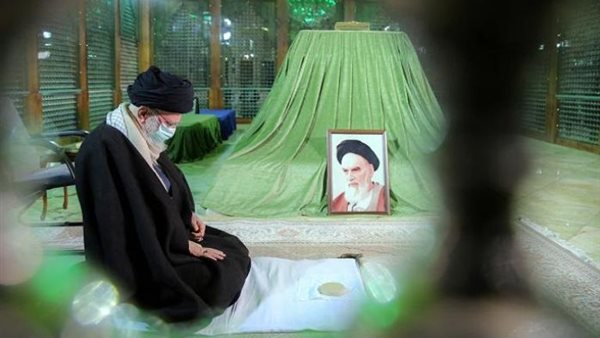 المرشد الإيراني على