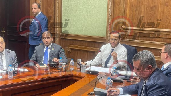 لجنة الصناعة بمجلس