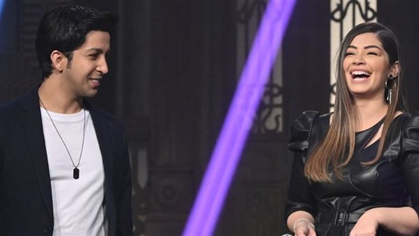 ليلى أحمد زاهر وهشام