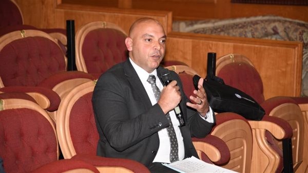 النائب محمود القط