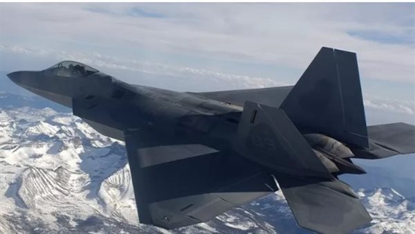 طائرة أمريكية  F22