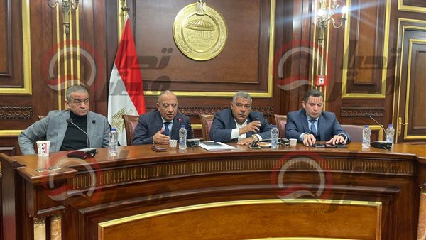 لجنة الصناعة بمجلس