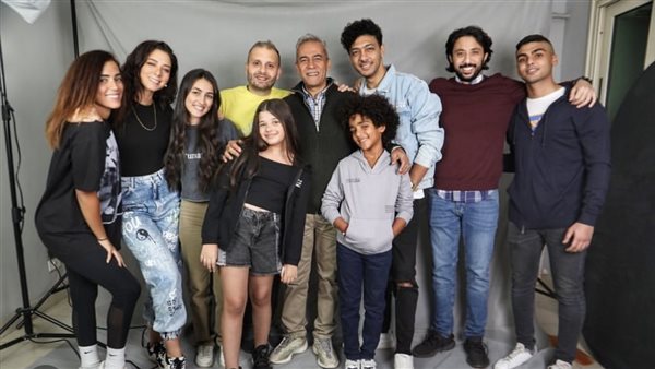 أبطال وبينا ميعاد