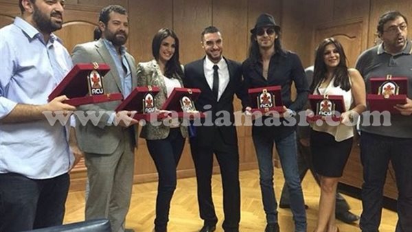 فريق عمل مسلسل بعد